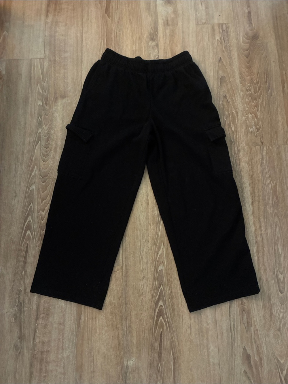 Women’s Black Cargo Sweatpants with Elastic Waist